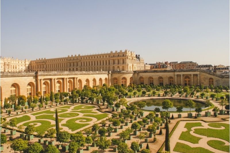 Our team working on Versailles Tickets website
